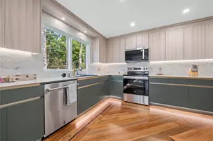 5 N Hills Rd, East Norwich, NY 11732 - Photo 16