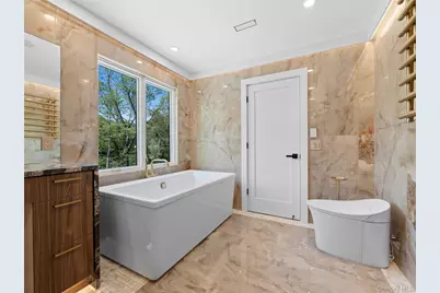 5 N Hills Road, East Norwich, NY 11732 - Photo 38