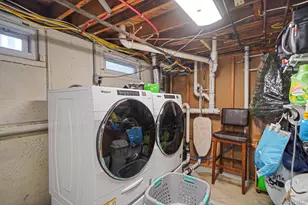 386 33rd St, Lindenhurst, NY 11757 - Photo 14