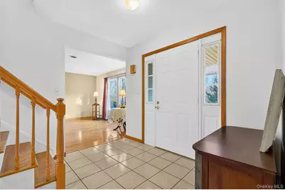 29 Deer Brook Drive, New Windsor, NY 12553 - Photo 2