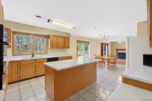 29 Deer Brook Dr, New Windsor, NY 12553 - Photo 8