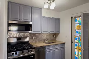 147-53 Grand Central Pkwy, Kew Gardens, NY 11435 - Photo 4