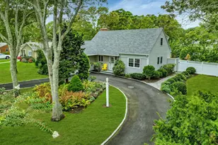 17 Lovell Rd, Hampton Bays, NY 11946 - Photo 2