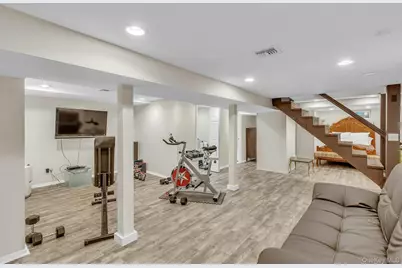 17 Lovell Road, Hampton Bays, NY 11946 - Photo 26