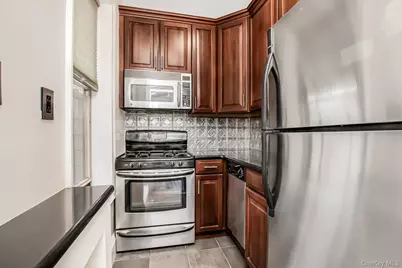 219 Bronx River Road #5A, Yonkers, NY 10704 - Photo 6