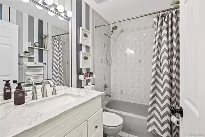 45 Jackson Street, East Islip, NY 11730 - Photo 18