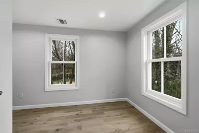 17 Tatterson Street, Roslyn, NY 11576 - Photo 20