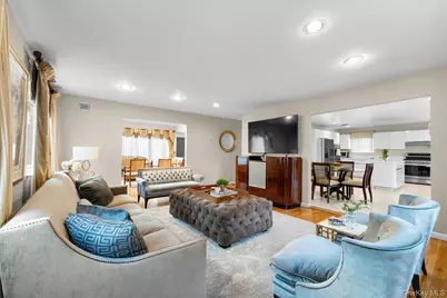 47 Berkshire Road, Great Neck, NY 11023 - Photo 14