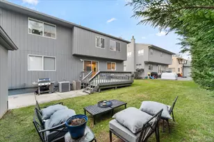 47 Berkshire Rd, Great Neck, NY 11023 - Photo 36