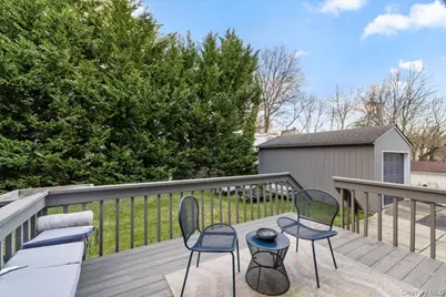 47 Berkshire Road, Great Neck, NY 11023 - Photo 32