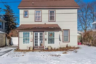 21 Harvey St, Hyde Park, NY 12538 - Photo 2