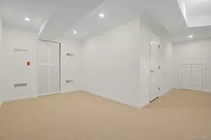 3803 Victoria Dr, Mount Kisco, NY 10549 - Photo 20