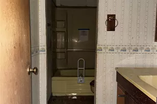 166 Halgren Crescent, Haverstraw, NY 10927 - Photo 16