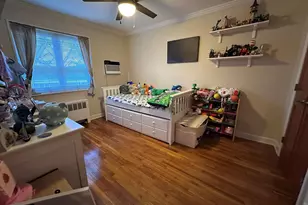 14-81 212th St, Bayside, NY 11360 - Photo 20