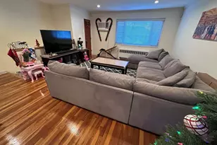 14-81 212th St, Bayside, NY 11360 - Photo 4