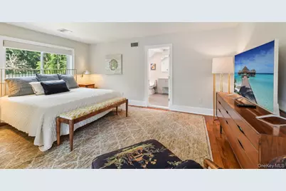 17 Oak Meadow Lane, Bellport, NY 11713 - Photo 14