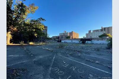 44-15 Kissena Blvd, Flushing, NY 11355 - Photo 6