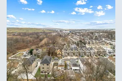 171 Burke Avenue, New York, NY 10314 - Photo 12