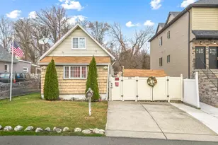 171 Burke Ave, New York, NY 10314 - Photo 1