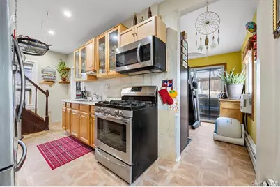 171 Burke Avenue, New York, NY 10314 - Photo 2