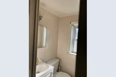 [Address not provided], Westbury, NY 11590 - Photo 4