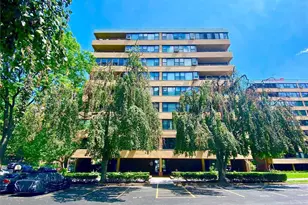 162-40 9th Ave, Whitestone, NY 11357 - Photo 12