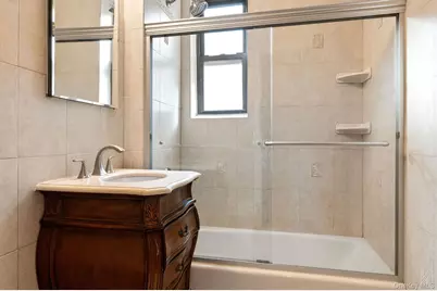 25-40 31st Avenue #6E, Astoria, NY 11106 - Photo 8