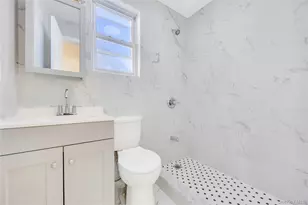 100-35 204th St, Hollis, NY 11423 - Photo 14