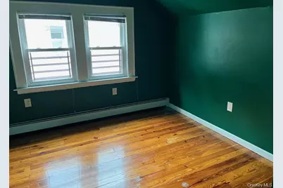 21 Nassau Road, Great Neck, NY 11021 - Photo 6