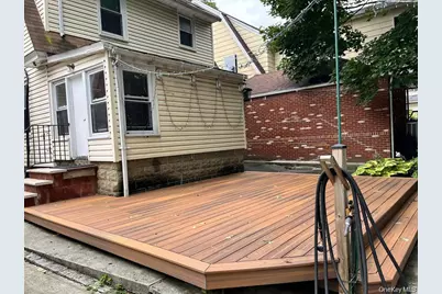 21 Nassau Road, Great Neck, NY 11021 - Photo 1