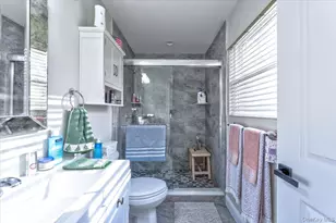 468 Granny Rd, Medford, NY 11763 - Photo 16