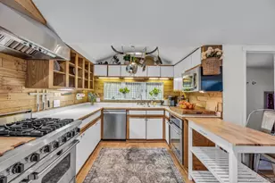 64 Sally Ln, Ridge, NY 11961 - Photo 6