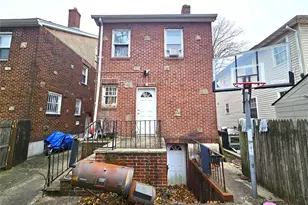 100-15 202nd St, Hollis, NY 11423 - Photo 4