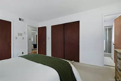 11 Washington Place, Port Washington, NY 11050 - Photo 28