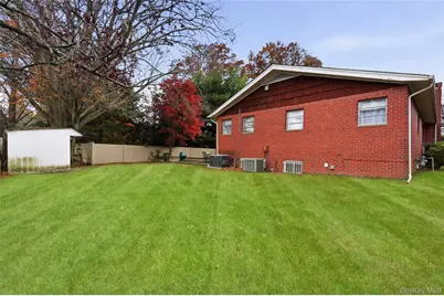 11 Washington Place, Port Washington, NY 11050 - Photo 6