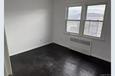 827 Hartman Lane, Far Rockaway, NY 11691 - Photo 10