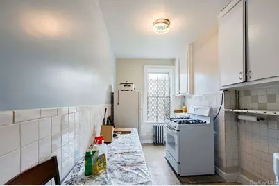 387 Ashford Street, Brooklyn, NY 11207 - Photo 8