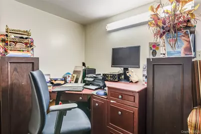 122 Hamilton Road, Hempstead, NY 11550 - Photo 14