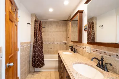 469 Minnieford Avenue, Bronx, NY 10464 - Photo 16