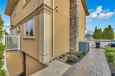 1863 Chester Drive, East Meadow, NY 11554 - Photo 36