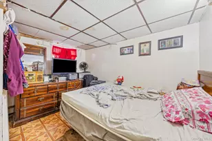 927 E 35th St, Brooklyn, NY 11210 - Photo 20