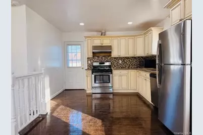 9 Ferndale Drive, Hicksville, NY 11801 - Photo 10