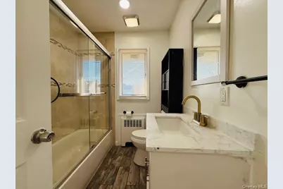 9 Ferndale Drive, Hicksville, NY 11801 - Photo 20