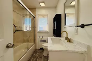 9 Ferndale Dr, Hicksville, NY 11801 - Photo 20