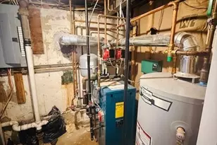 9 Ferndale Dr, Hicksville, NY 11801 - Photo 28