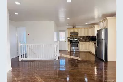 9 Ferndale Drive, Hicksville, NY 11801 - Photo 6