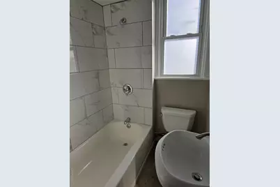 18 Davis Street, Poughkeepsie, NY 12601 - Photo 8
