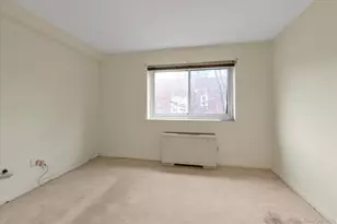 30 Barstow Rd, Great Neck, NY 11021 - Photo 14