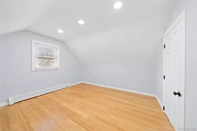 193 N Arizona Road, West Babylon, NY 11704 - Photo 12