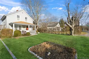 1125 Pequash Ave, Cutchogue, NY 11935 - Photo 4